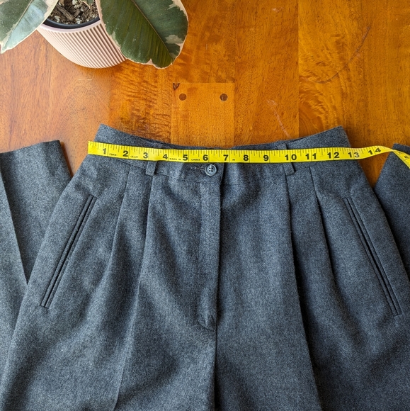 Liz Claiborne wool pants size 8 - Picture 7 of 11